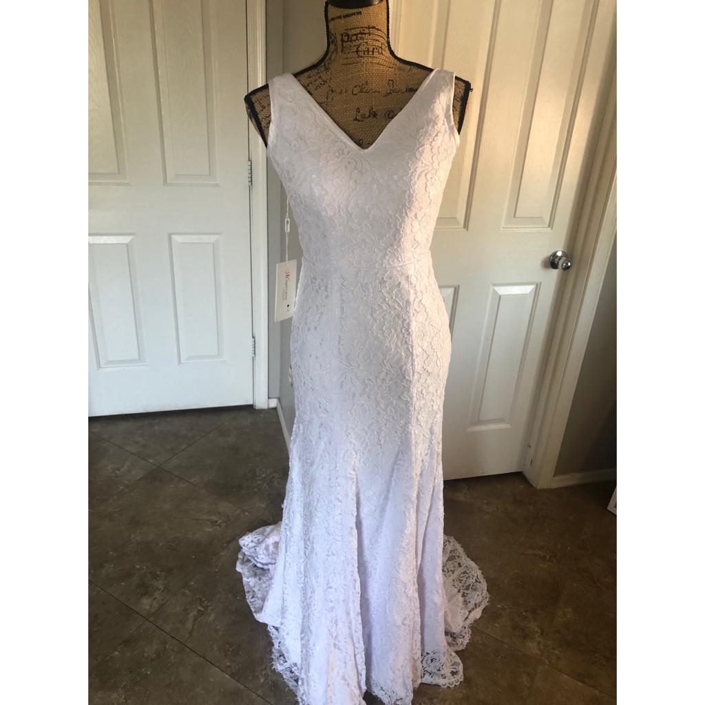 Wedding Dress- Absolutely Gorgeous
